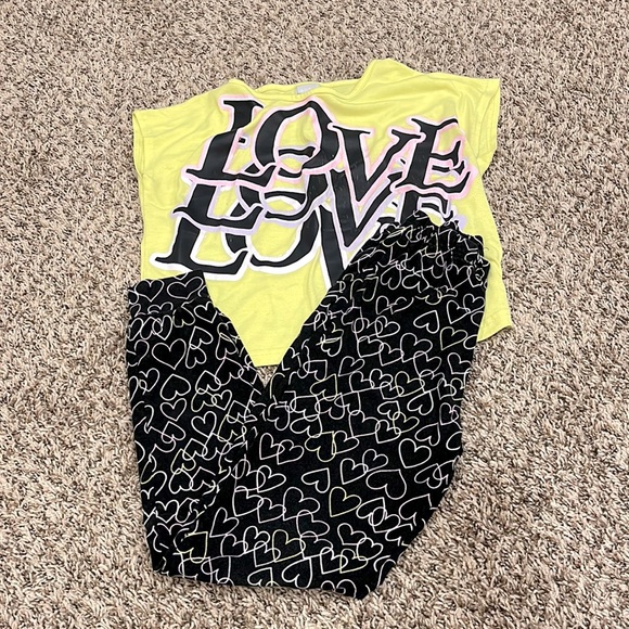 CAT&JACK pjs 💛 - Picture 2 of 5